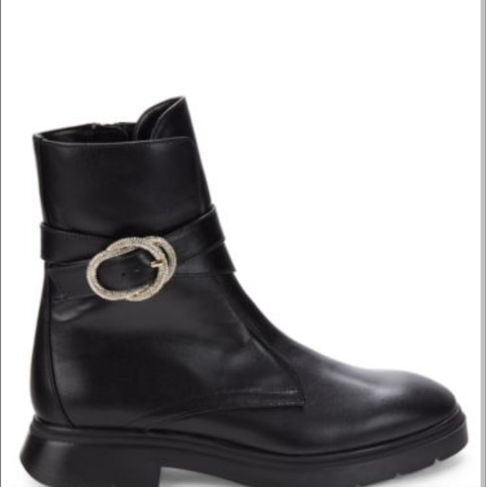 NWOT Stuart Weitzman Crystal Buckle Leather Ankle Boots 9.5 Black